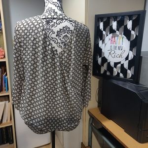 EUC Pleione V-Back Blouse w/ roll sleeves - Medium